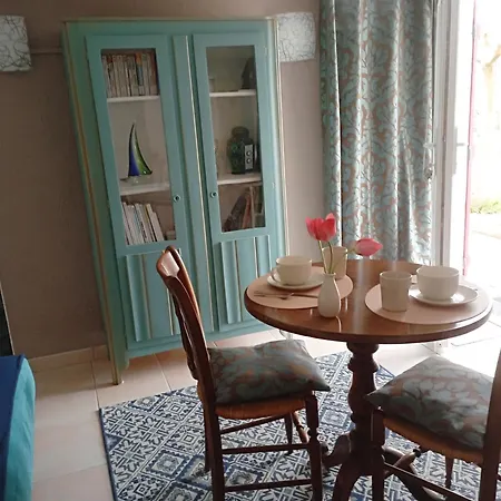 F1 Independant Rez De Jardin Proche De Vichy Petits Dej Compris Bellerive-sur-Allier