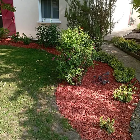 F1 Independant Rez De Jardin Proche De Vichy Petits Dej Compris *